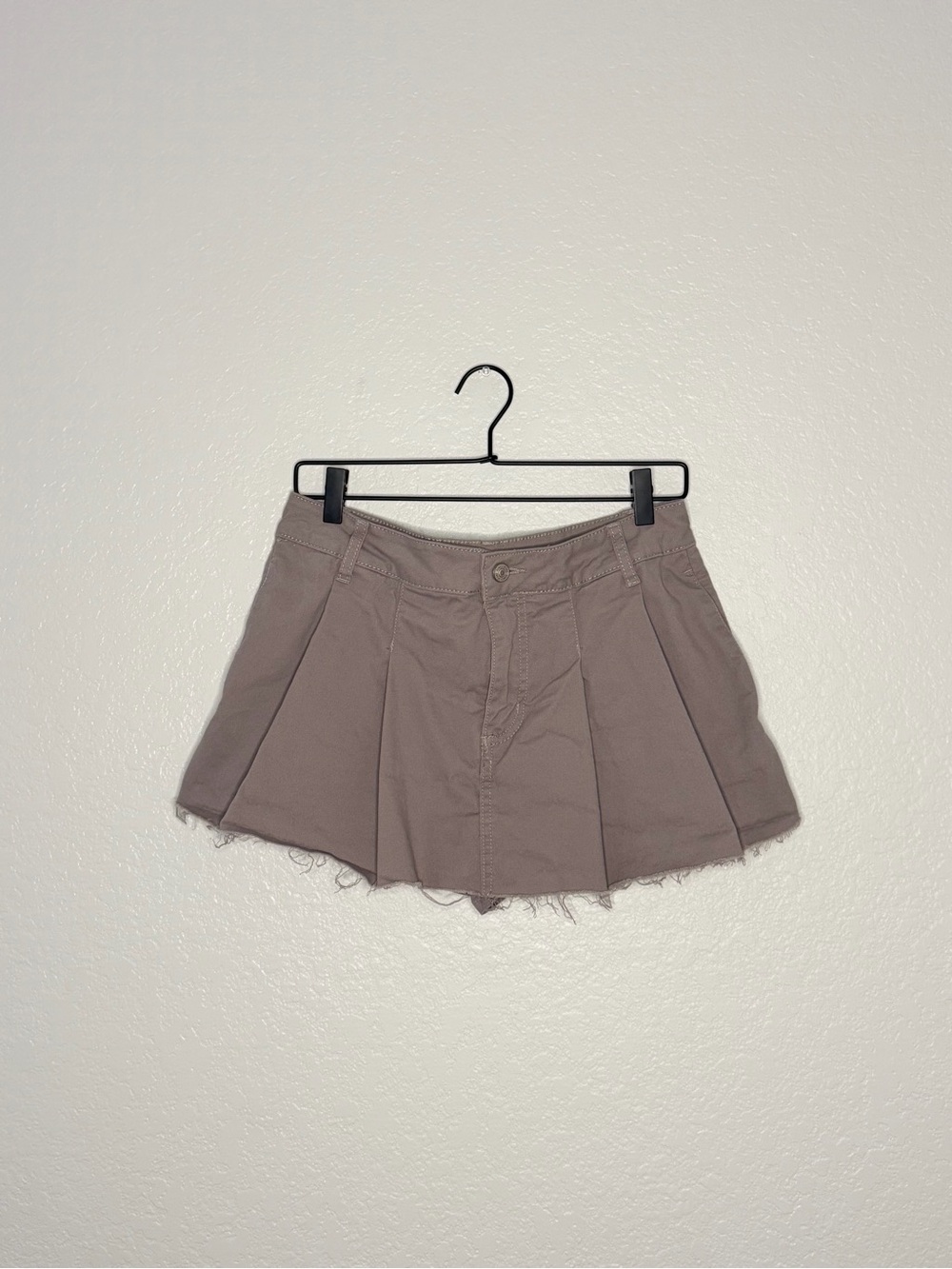 Rewash Taupe Pleated Mini Skort